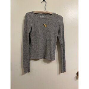Hollister Must Have Collection Baby Tee Women’s M Gray Ribbed Knit Long Sleeve F